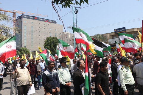 تصاویر/اجتماع مردم بندرعباس در حمایت از تنبیه رژیم متجاوز اسرائیل