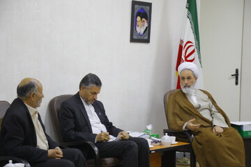 حمایت از نهاد تعلیم و تربیت تکلیف است