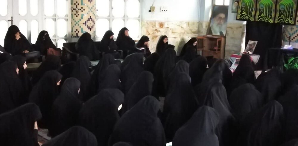 مراسم یادبود شهید مدافع وطن در مدرسه الزهرا(س) یزد برگزار شد