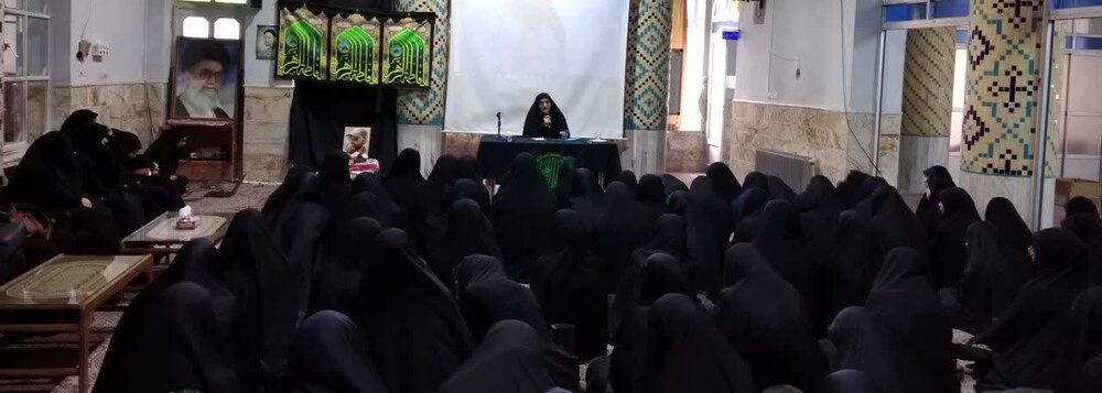 مراسم یادبود شهید مدافع وطن در مدرسه الزهرا(س) یزد برگزار شد