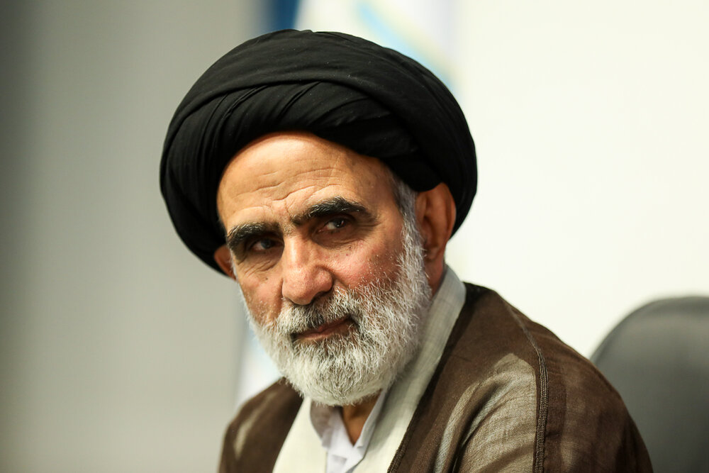 زکات موجب افزایش رزق و برکت در زندگی میشود