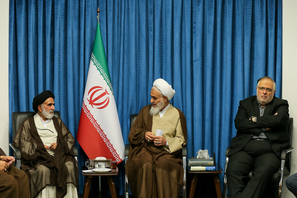 زکات موجب افزایش رزق و برکت در زندگی میشود