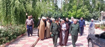 تصاویر/ دیدار نماینده ولی فقیه در لرستان با پاسداران