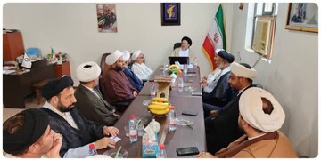 روحانیون به نحوی مناسب و تحلیلی عملیات وعده صادق را تبیین کنند