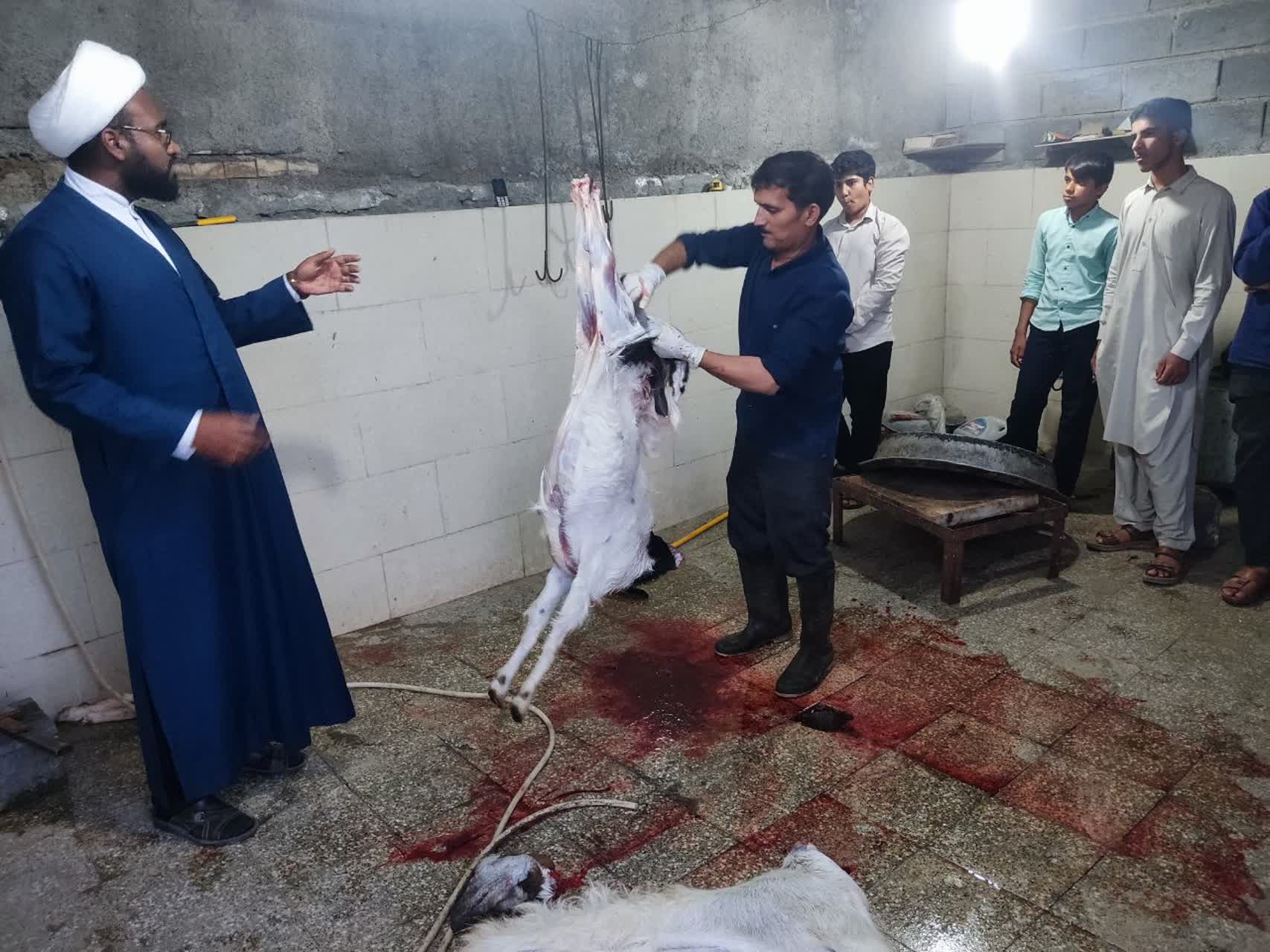 برگزاری کارگاه ذبح شرعی ویژغ طلاب شهرستان رودان