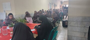 برگزاری مناظره طلاب با دانش آموزان مدرسه یاس نبی در اراک با موضوع فضای مجازی