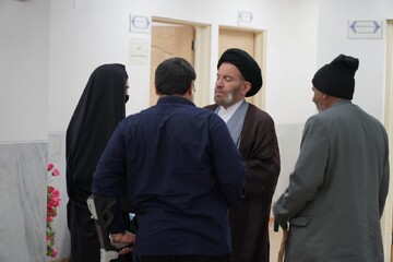 تصاویر/ ملاقات مردمی با نماینده ولی فقیه در لرستان