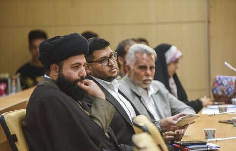 تصاویر| نشست فعالان فرهنگی و گروه های جهادی با نماینده ولی فقیه در فارس