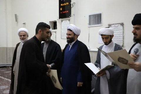 تصاویر/ تجلیل از ممتازین مدرسه علمیه امام باقر (ع) کامیاران در سال تحصیلی ۱۴۰۲_۱۴۰۳