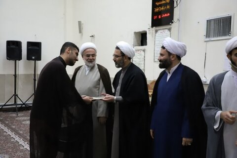 تصاویر/ تجلیل از ممتازین مدرسه علمیه امام باقر (ع) کامیاران در سال تحصیلی ۱۴۰۲_۱۴۰۳