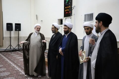 تصاویر/ تجلیل از ممتازین مدرسه علمیه امام باقر (ع) کامیاران در سال تحصیلی ۱۴۰۲_۱۴۰۳