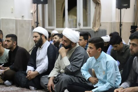 تصاویر/ برگزاری درس اخلاق طلاب مدرسه علمیه کامیاران توسط نماینده ولی فقیه در کردستان