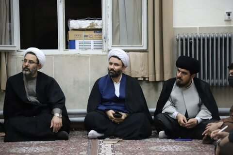 تصاویر/ برگزاری درس اخلاق طلاب مدرسه علمیه کامیاران توسط نماینده ولی فقیه در کردستان