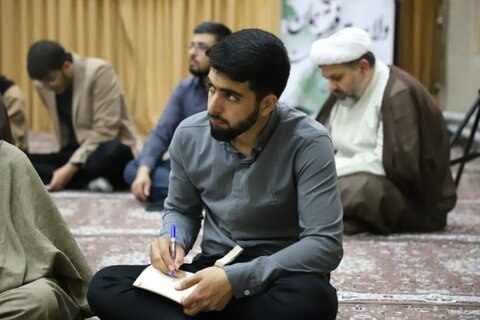 تصاویر/ برگزاری درس اخلاق طلاب مدرسه علمیه کامیاران توسط نماینده ولی فقیه در کردستان