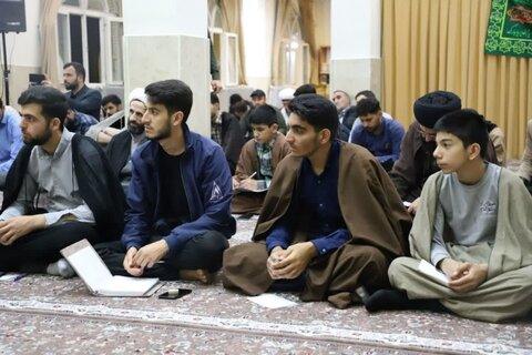 تصاویر/ برگزاری درس اخلاق طلاب مدرسه علمیه کامیاران توسط نماینده ولی فقیه در کردستان