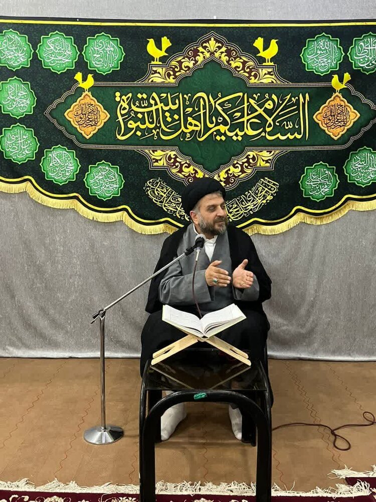 نشست مدیر حوزه علمیه خوزستان با طلاب و اساتید مدرسه علمیه امام حسین(ع) اهواز