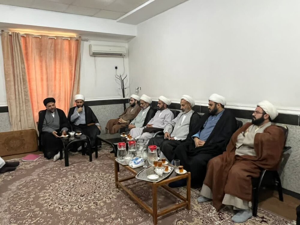 نشست مدیر حوزه علمیه خوزستان با طلاب و اساتید مدرسه علمیه امام حسین(ع) اهواز