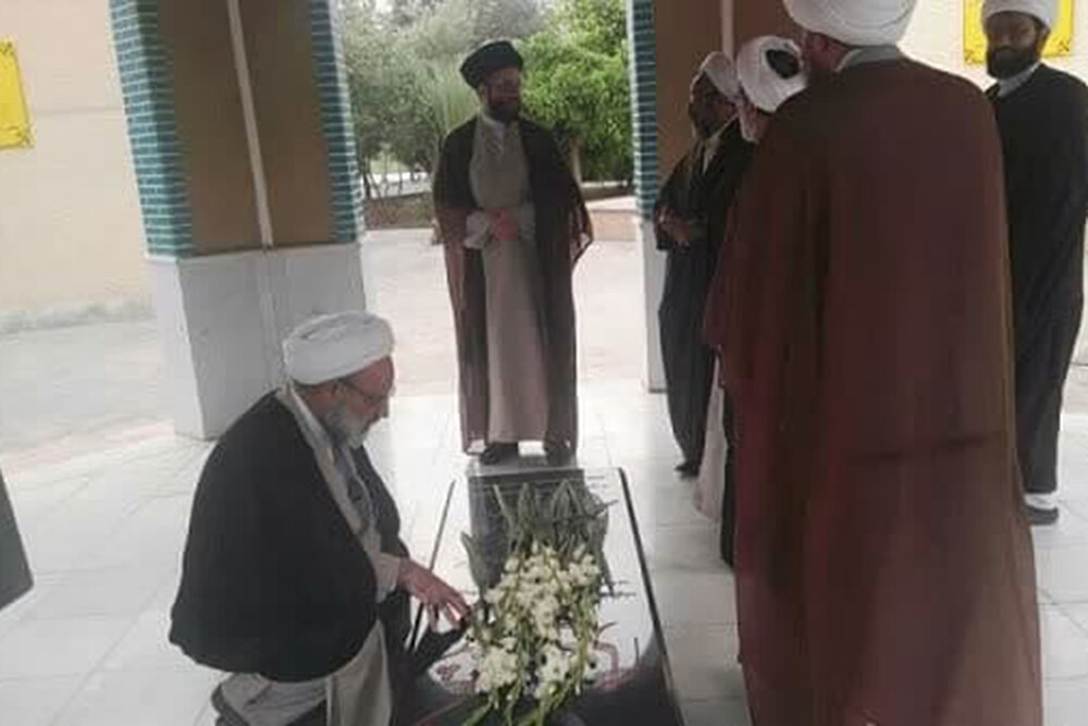 جمعی از روحانیون یزدی با فرمانده سپاه الغدیر یزد دیدار کردند