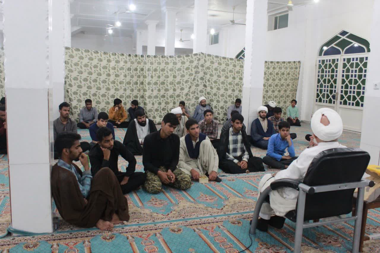 مراسم عزاداری وفات حضرت عبدالعظیم حسنی (ع) در مدرسه علمیه ولیعصر(عج) رودان برگزار شد