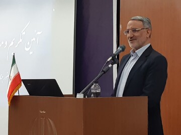 همه مسئولان، فرماندار جدید کاشان را در عرصه پیشرفت و رفع مشکلات مردم یاری دهند