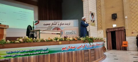 تصاویر/حضور طلاب مدارس علمیه استان مرکزی در دوره تربیت مبلغ