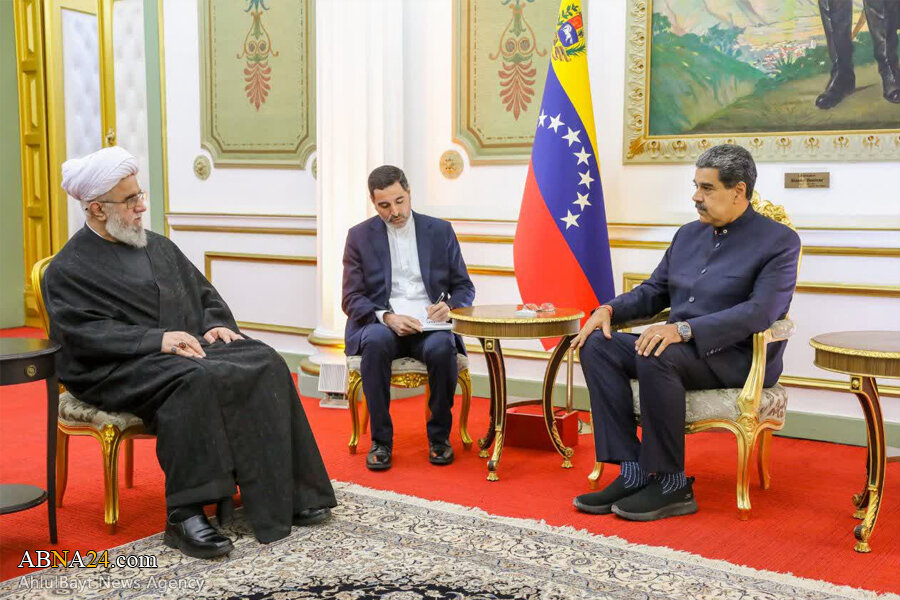तस्वीरें / आयतुल्लाह रमज़ानी की वेनेज़ुएला के राष्ट्रपति से मुलाकात