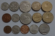 रिज़वी म्यूजियम को विभिन्न देशों के सिक्कों का शानदार मजमुआ दान