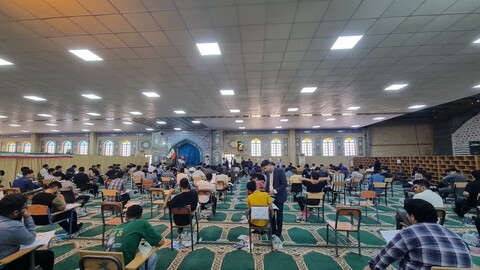تصاویر/ بازدید امام جمعه گناوه از محل برگزاری آزمون سراسری