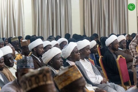بالصور/ لقاء الشيخ إبراهيم الزكزاكي مع المبلغين النيجيريين