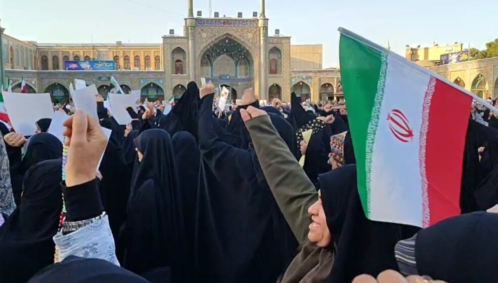 حمایت بانوان قمی از طرح نور فراجا