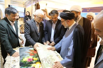 تصاویر/ بازدید رئیس سازمان اوقاف وامور خیریه کشور از غرفه اداره کل اوقاف اردبیل