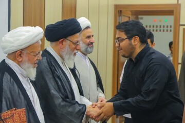 تجلیل از طلاب ممتاز یزدی با حضور آیت الله اعرافی
