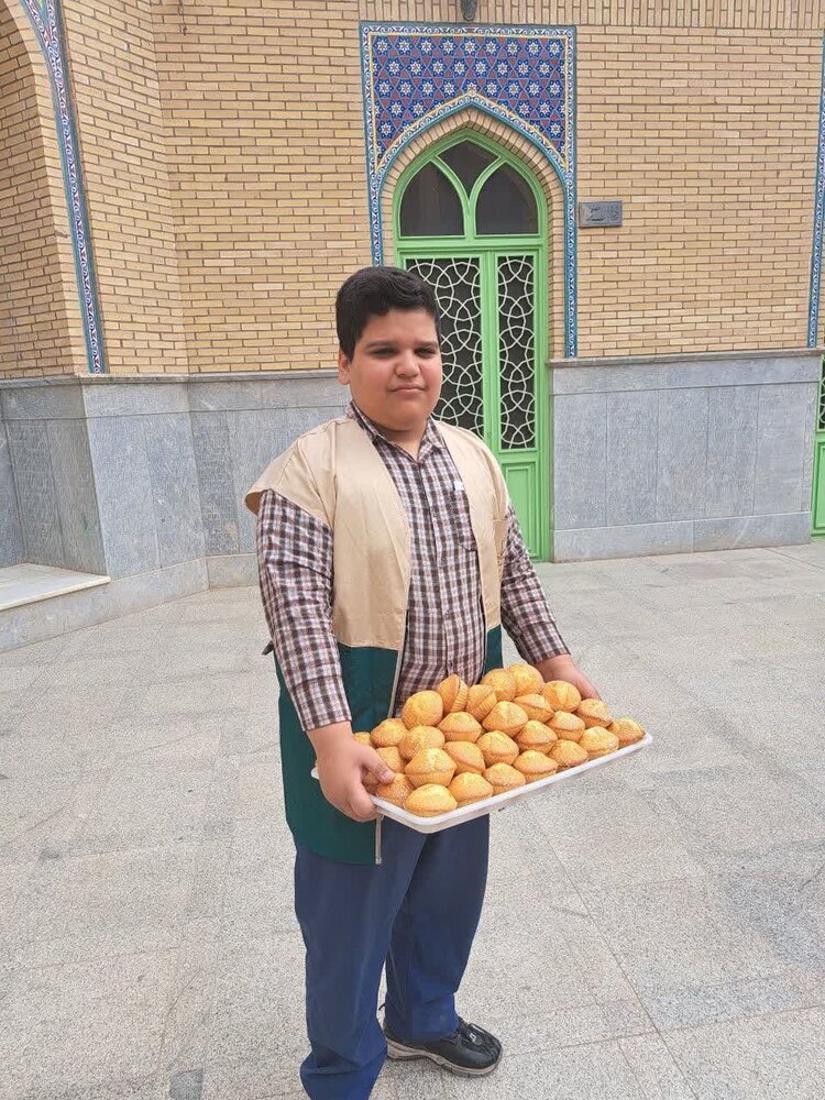 دانش آموزان آران و بیدگل سفیران رضوی میشوند