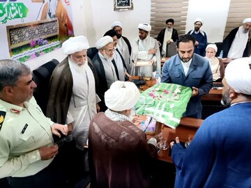 پیچیدن عطر حرم حضرت معصومه علیهاالسلام در بندرعباس