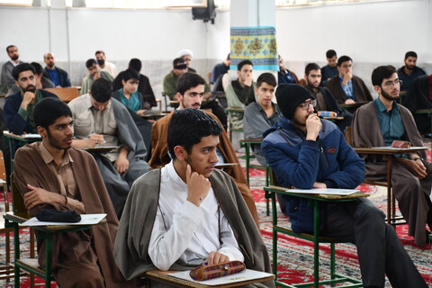 تصاویر/ جلسه اخلاق آیت الله دری نجف آبادی در جمع طلاب نجف آباد
