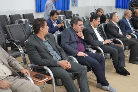 نشست هیئت امنای ستاد توسعه و بازسازی عتبات عالیات در لرستان