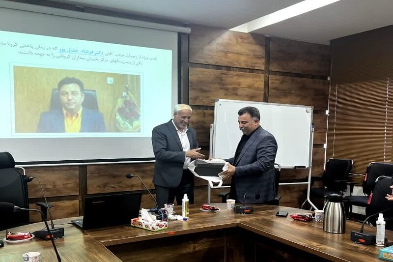 گرامیداشت «یاد شهدای مدافع سلامت» در بیمارستان حکیم کرمانشاه