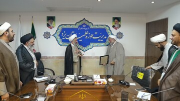 فیلم| تودیع و تکریم معاون پژوهش حوزه علمیه استان یزد