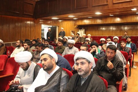 تصاویر / همایش روحانیون ،اساتید وطلاب ،ائمه جمعه وجماعات در حمایت وتقدیر از نیروی انتظامی