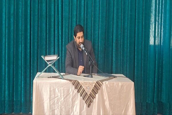 بانوان طلبه مروج پرداخت زکات در میان مردم باشند