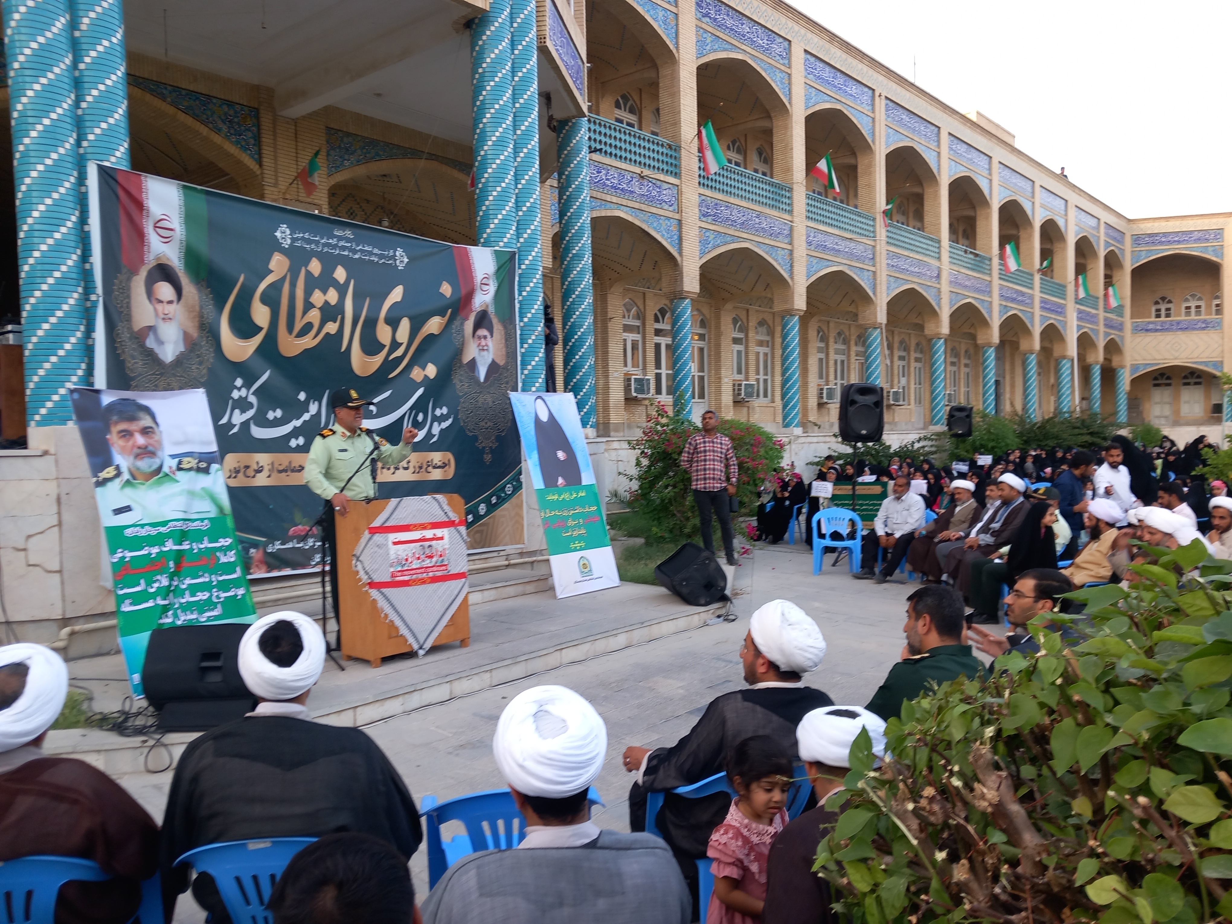 اجتماع حمایتی مردم بندرعباس از اجرای «طرح نور»