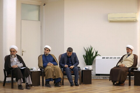 دیدار اعضای موسس انجمن تمدن پژوهی حوزوی با آیت الله اعرافی