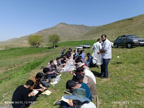 تصاویر/ برگزاری اردوی تفریحی طلاب مدرسه علمیه امام صادق (ع) قروه