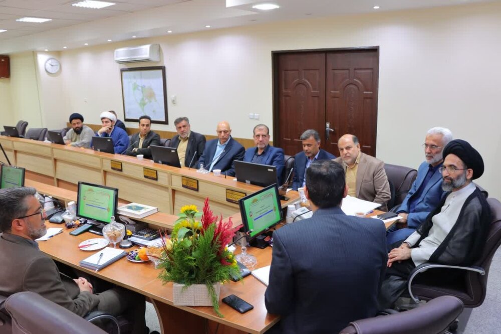 دادن اعتماد به نفس به مردم یکی از شاخص های تمدن سازی است