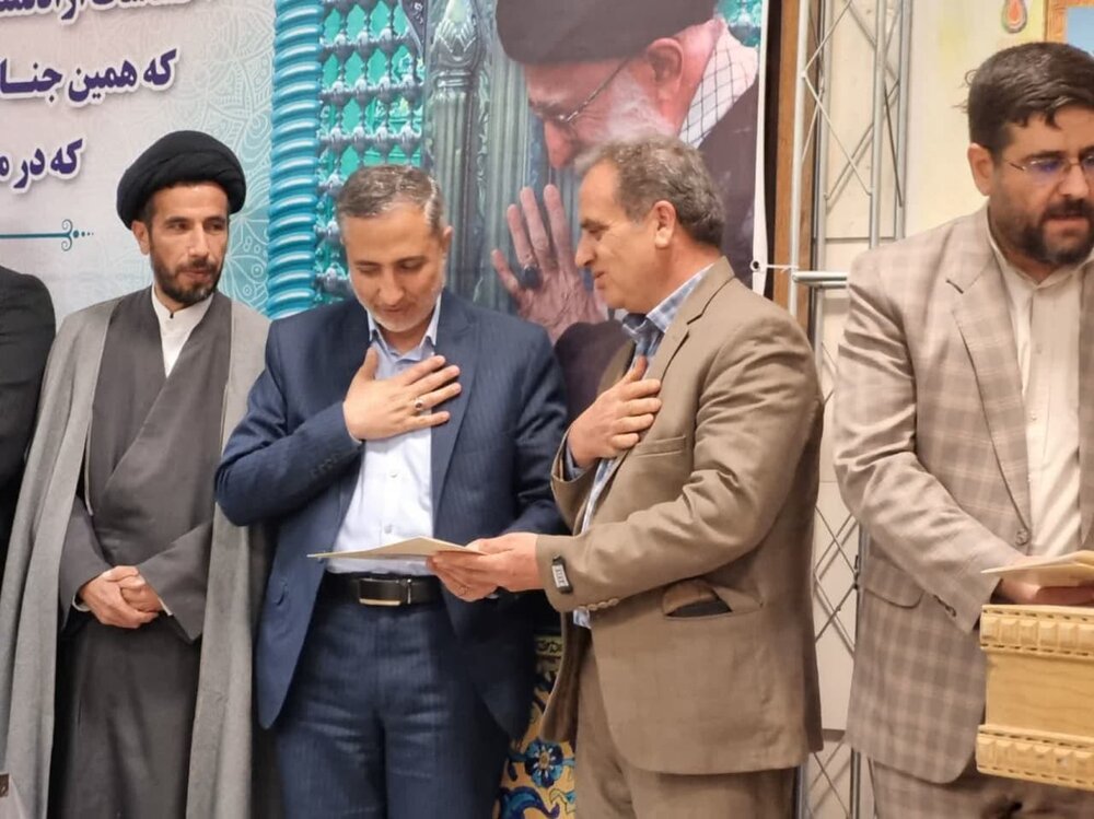 شوراها ماموریت سنگینی به عهده دارند