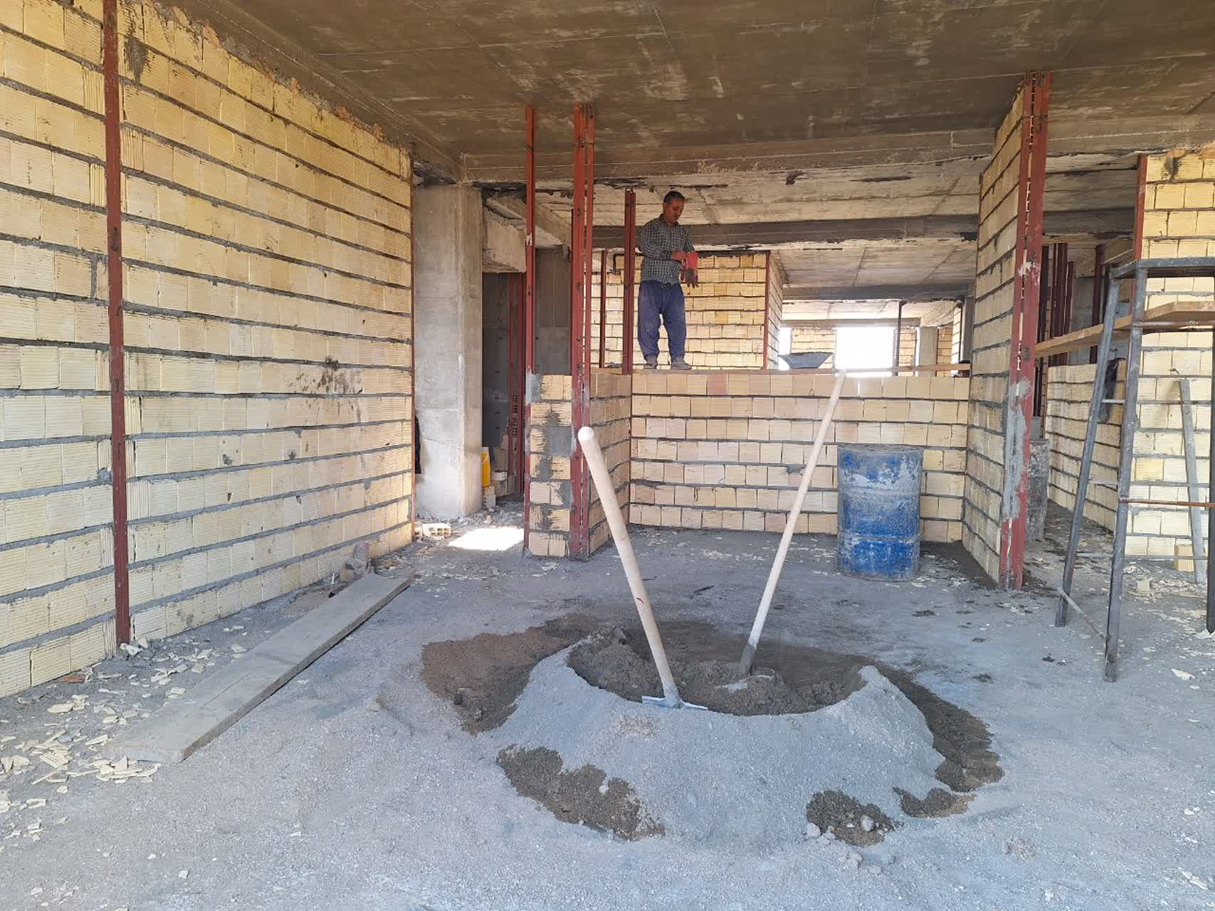 بازدید مدیران شهری بندرعباس از پروژه عمرانی مرکز مدیریت هرمزگان