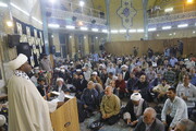 आज़रबाइजान गणराज्य के 5 हजार पुरुषों और महिलाओं को शिया होने के अपराध में जेल मे क़ैद