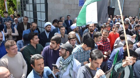تصاویر/ تجمع و اعلام همبستگی دانشجویان و دانشگاهیان تبریزی در حمایت از دانشجویان آزادی خواه حامی فلسطین در جهان