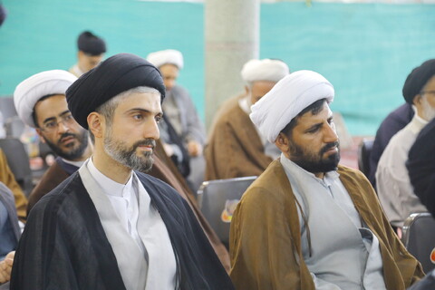 تصاویر/جلسه اساتید مَدْرَس مسجد مقدس امام حسن عسکری (ع) به مناسبت بزرگداشت مقام شامخ معلم