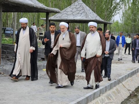 تصاویر/ سفر نماینده ولی فقیه در کردستان برای بررسی مشکلات و نارسایی های شهر «دلبران»